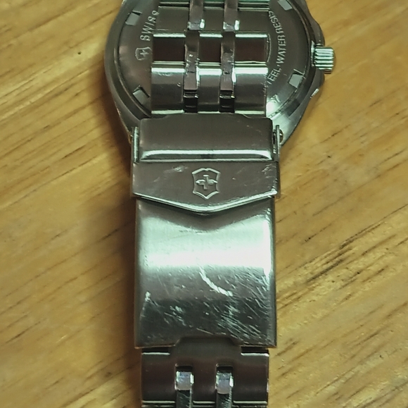 Victorinox Swiss Army Red and Silver Watch Three-hand Movement, Date - Picture 9 of 12
